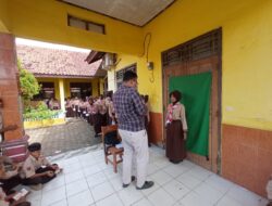PEMOTRETAN KTA PRAMUKA NASIONAL DI SD NEGERI SONGGOM 03