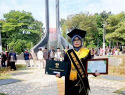 SEKCAB KWARCAB BREBES, KAK CARIDAH, RAIH GELAR DOKTOR DENGAN PREDIKAT  SUMMA CUMLAUDE