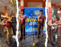 KA. MABIGUS DAN KA. KWARRAN LEPAS DUA  PENGGALANG SMP N 2 LOSARI DENGAN PENUH DAN BANGGA