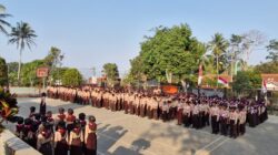 SMP N 1 SIRAMPOG LAKSANAKAN UPACARA HARI PRAMUKA KE 65