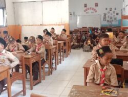 PRAMUKA SIAGA DAN PENGGALANG GUDEP MI ARROBI’AH  AZZAIN GRINTING KWARRAN BULAKAMBA SELALU GIAT DALAM BERLATIH